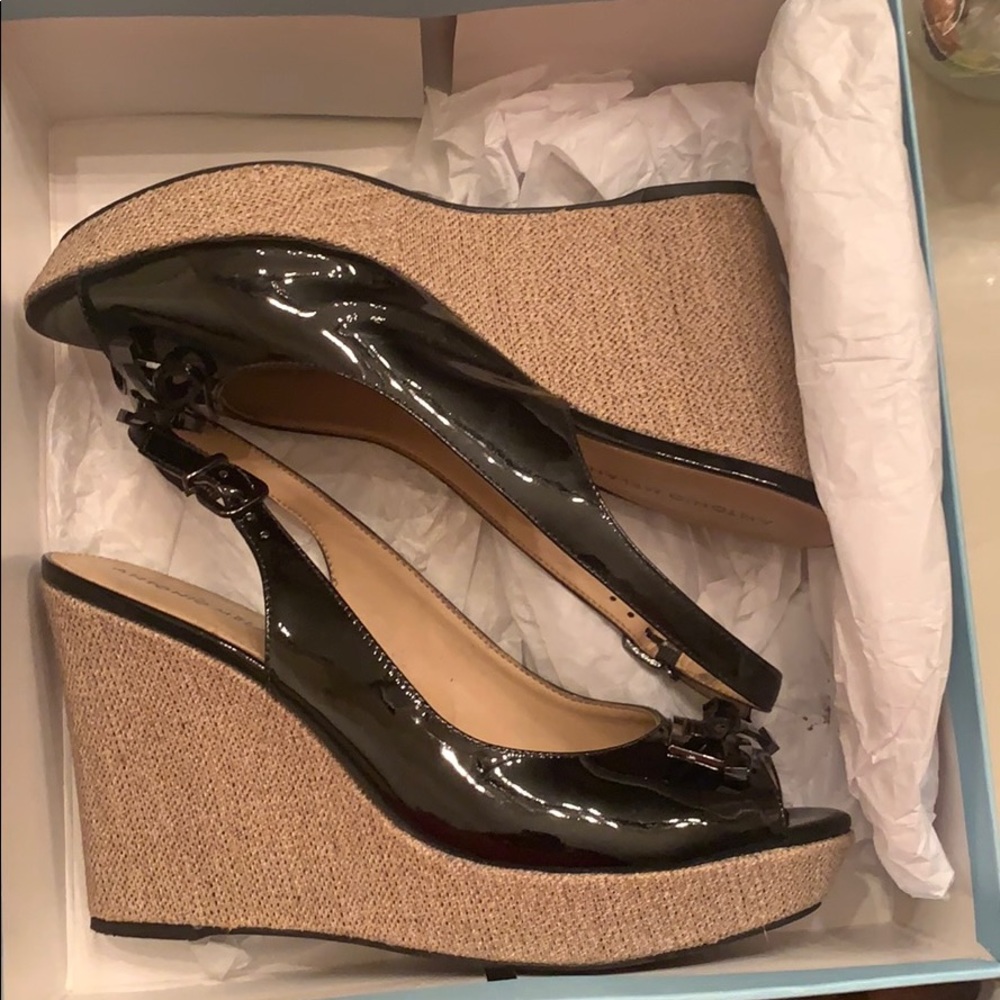Brand new Antonio Melani black wedge shoes